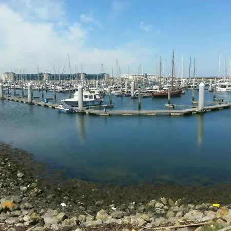 Chalé Joleen Aan Zee, Vlakbij Het
