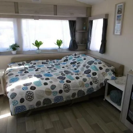 Joleen Aan Zee, Vlakbij Het 木屋 艾默伊登